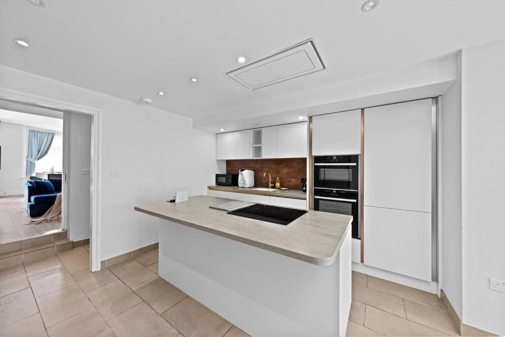 Apartment Charming Leytonstone 5 Bed - *