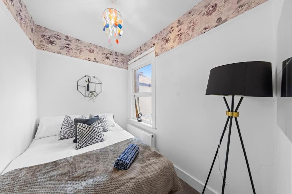 Apartment Charming Leytonstone 5 Bed -